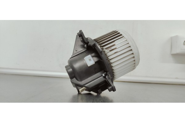 Recambio de ventilador calefaccion para citroen berlingo 1.5 hdi referencia OEM IAM 5P1330100  