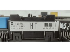 Recambio de caja reles / fusibles para opel astra h ber. edition referencia OEM IAM 13222173  