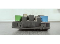 Recambio de caja reles / fusibles para opel astra h ber. edition referencia OEM IAM 13222173  
