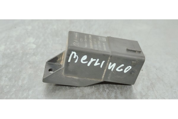 Recambio de caja precalentamiento para citroen berlingo 1.5 hdi referencia OEM IAM 9803299780  