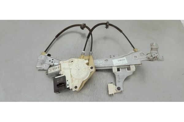Recambio de elevalunas trasero derecho para renault megane iii sport tourer 1.5 dci referencia OEM IAM 827200008R  