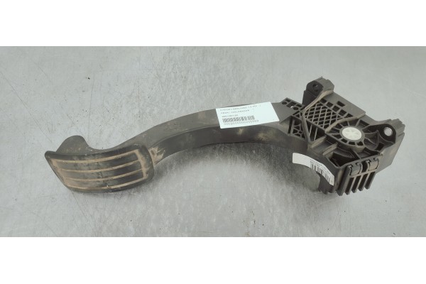 Recambio de pedal acelerador para citroen berlingo 1.5 hdi referencia OEM IAM 9854066180  