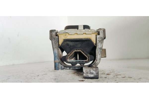 Recambio de soporte motor derecho para skoda octavia lim. (5e3) style referencia OEM IAM 5Q0199262DB  