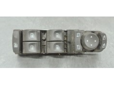Recambio de mando elevalunas delantero izquierdo para renault megane iii sport tourer 1.5 dci referencia OEM IAM   