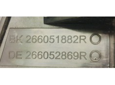 Recambio de piloto delantero izquierdo para renault megane iii coupe 1.5 dci 110 fap referencia OEM IAM 266051882R  