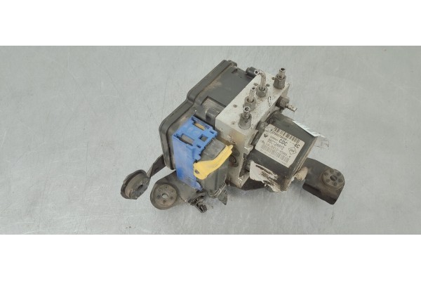 Recambio de abs para renault megane iii sport tourer 1.5 dci referencia OEM IAM 476607984R  
