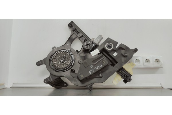 Recambio de elevalunas delantero izquierdo para citroen berlingo 1.5 hdi referencia OEM IAM 9840175680  