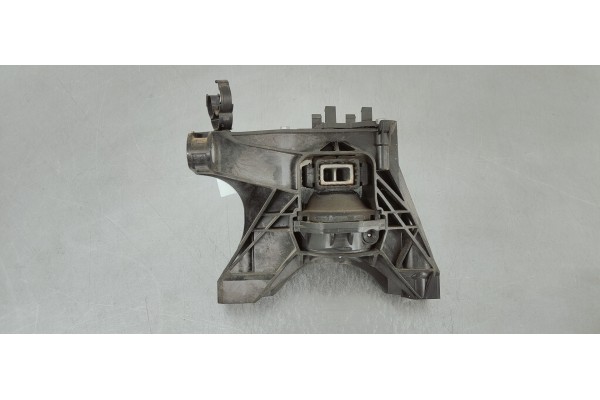 Recambio de soporte motor para citroen berlingo 1.5 hdi referencia OEM IAM 3331314008  
