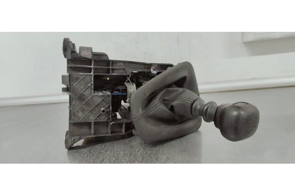 Recambio de palanca cambio para citroen berlingo 1.5 hdi referencia OEM IAM 09850389980  