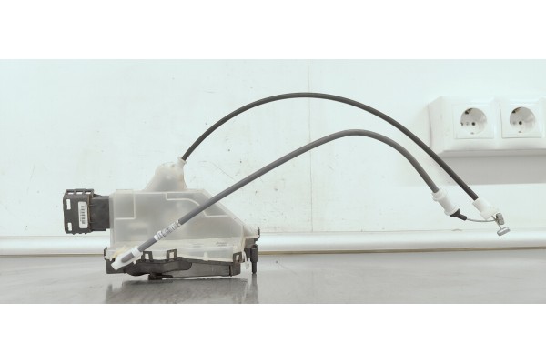 Recambio de cerradura puerta trasera izquierda para citroen berlingo 1.5 hdi referencia OEM IAM 206526  