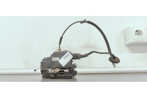 Recambio de cerradura puerta trasera derecha para volkswagen passat berlina (3b3) 1.9tdi 130 4x4 referencia OEM IAM 3B4839016AL 