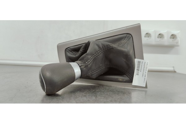 Recambio de pomo palanca cambio para ford focus lim. (cb8) 5ecalc referencia OEM IAM BM51A044H83AB  