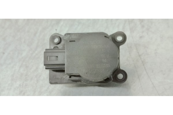 Recambio de motor apertura trampillas climatizador para ford focus lim. (cb8) 5ecalc referencia OEM IAM AV6N19E616AA  