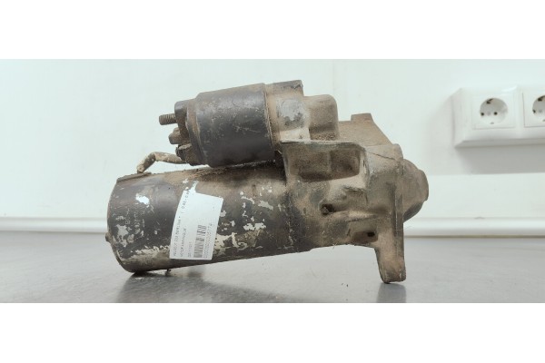 Recambio de motor arranque para peugeot 205 berlina referencia OEM IAM 0001110017  