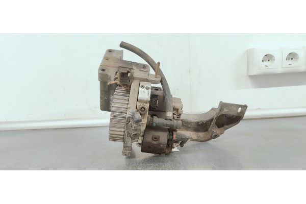 Recambio de bomba inyeccion para renault scenic ii emotion referencia OEM IAM 8200108225  