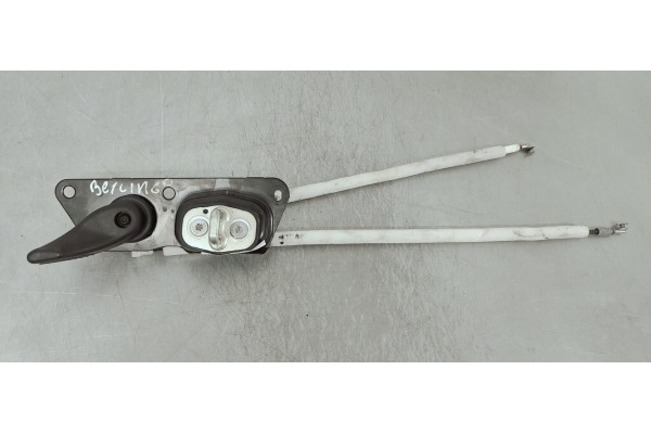 Recambio de maneta interior trasera derecha para citroen berlingo 1.5 hdi referencia OEM IAM   