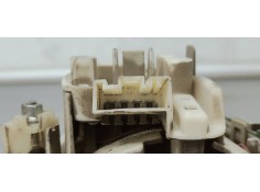Recambio de piloto trasero derecho interior para bmw serie 3 berlina (e90) 318 i referencia OEM IAM 7154156  