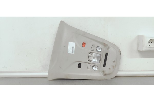 Recambio de luz interior para citroen berlingo 1.5 hdi referencia OEM IAM 9817291177  