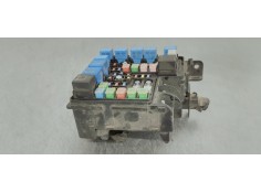 Recambio de caja reles / fusibles para hyundai i30 1.6crdi 90 referencia OEM IAM 3916025000  
