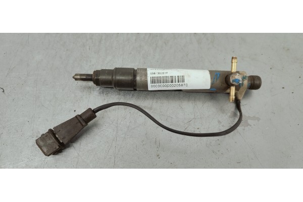 Recambio de inyector para volkswagen golf iv berlina (1j1) básico referencia OEM IAM 038130201F  