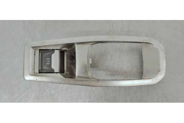 Recambio de freno de mano electrico para peugeot 5008 1.6 i turbo 180 fap referencia OEM IAM 9810593577  