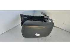 Recambio de apoyabrazos central para ford galaxy trend referencia OEM IAM EM2BR045C74  