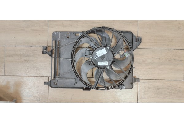 Recambio de electroventilador para ford focus lim. (cb8) 5ecalc referencia OEM IAM CV618C607VA  