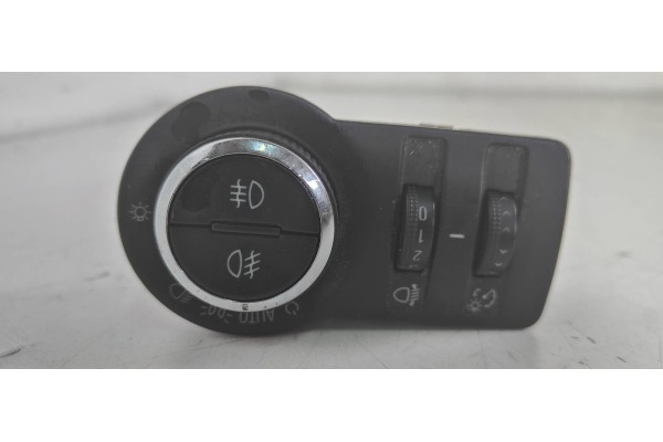 Recambio de mando luces para opel insignia berlina 2.0 16v cdti referencia OEM IAM 13268694  
