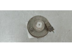 Recambio de claxon para renault koleos 2.0 dci 150 4x4 fap referencia OEM IAM E9014020  