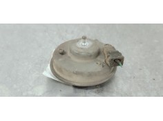 Recambio de claxon para renault koleos 2.0 dci 150 4x4 fap referencia OEM IAM E9014020  
