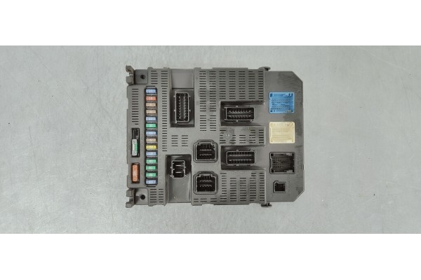 Recambio de caja reles / fusibles para citroen c3 1.4 referencia OEM IAM 9659285480  