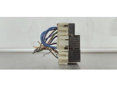 Recambio de caja reles / fusibles para ford mondeo ber. (ca2) 1.8 tdci 125 referencia OEM IAM   