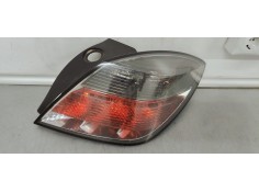 Recambio de piloto trasero derecho para opel astra h berlina enjoy referencia OEM IAM 13252444  
