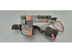 CAJA RELES / FUSIBLES 13319872 