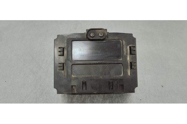 Recambio de pantalla multifuncion para opel zafira a elegance referencia OEM IAM 090589755  