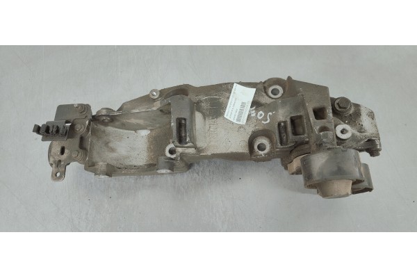 Recambio de soporte alternador para renault koleos 2.0 dci 150 4x4 fap referencia OEM IAM 8200527320C  