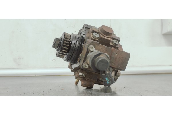 Recambio de bomba inyeccion para renault koleos 2.0 dci 150 4x4 fap referencia OEM IAM 0445010170  