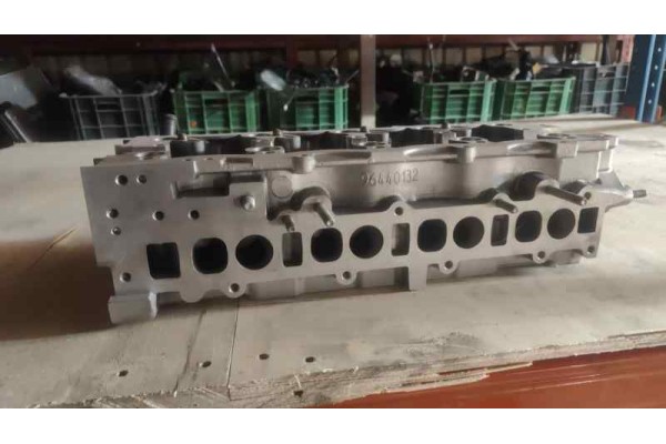 Recambio de culata para chevrolet cruze referencia OEM IAM 96440132  