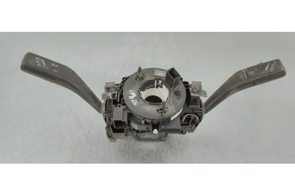 Recambio de mando multifuncion para skoda rapid 1.6 tdi 105 fap referencia OEM IAM 6RA953501R  