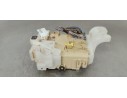 Recambio de caja reles / fusibles para toyota auris 1.6 d4d 112 fap referencia OEM IAM 8273012X80A  