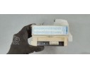 Recambio de caja reles / fusibles para toyota auris 1.6 d4d 112 fap referencia OEM IAM 8273012X80A  