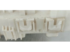 Recambio de caja reles / fusibles para suzuki sx4 1.0 i turbo 110 referencia OEM IAM AA1A4881  