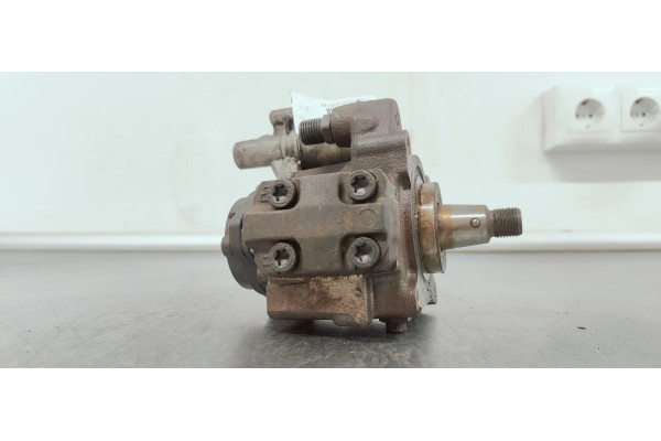 Recambio de bomba inyeccion para ford focus lim. (cb8) 1.6 tdci referencia OEM IAM 9676289780  