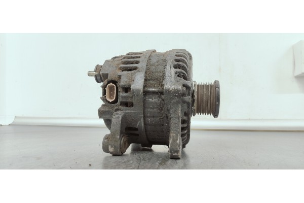 Recambio de alternador para renault koleos 2.0 dci 150 4x4 fap referencia OEM IAM 23100JG71A  