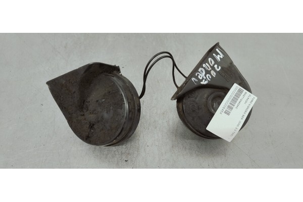 Recambio de claxon para ford mondeo ber. (ca2) 2.0 tdci referencia OEM IAM 6M2T13A803AC  