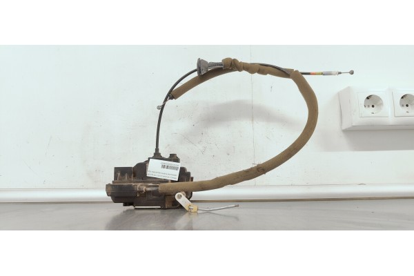 Recambio de cerradura puerta delantera izquierda para renault koleos 2.0 dci 150 4x4 fap referencia OEM IAM   