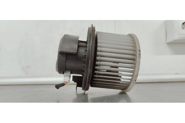 Recambio de ventilador calefaccion para renault koleos 2.0 dci 150 4x4 fap referencia OEM IAM   