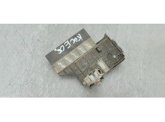 Recambio de caja reles / fusibles para renault koleos 2.0 dci 150 4x4 fap referencia OEM IAM   