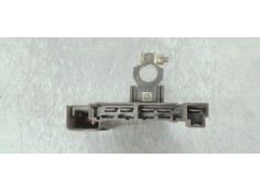 Recambio de caja reles / fusibles para renault koleos 2.0 dci 150 4x4 fap referencia OEM IAM   