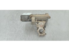 Recambio de caja reles / fusibles para renault koleos 2.0 dci 150 4x4 fap referencia OEM IAM   